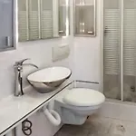 Cozy Apartment In Gdynia With Wifi *