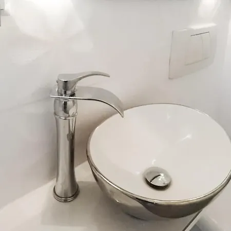 Апартаменты Lovely In With Wifi Гдыня