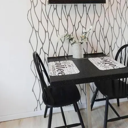 Lovely In With Wifi Апартаменты *